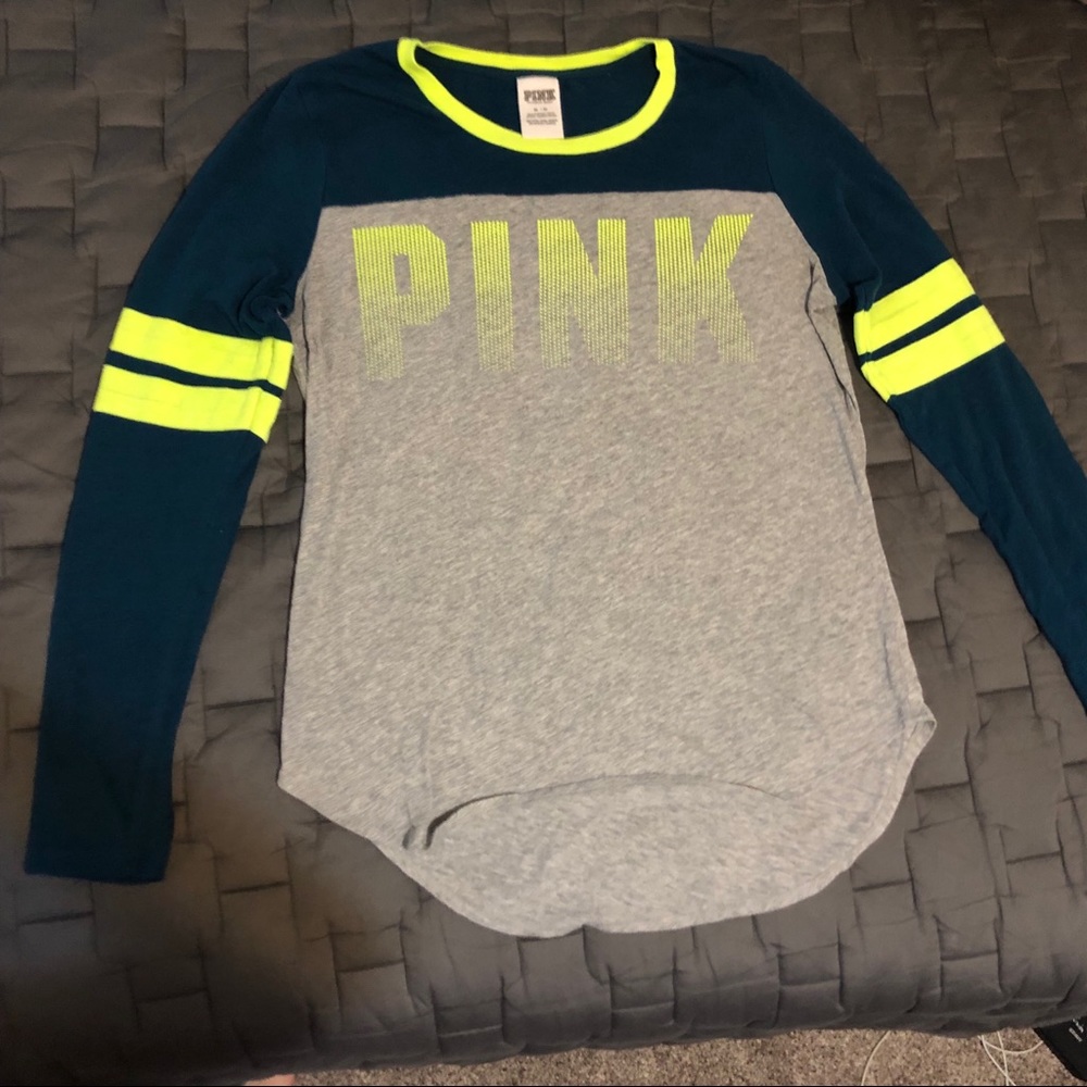 PINK VS long sleeve tee